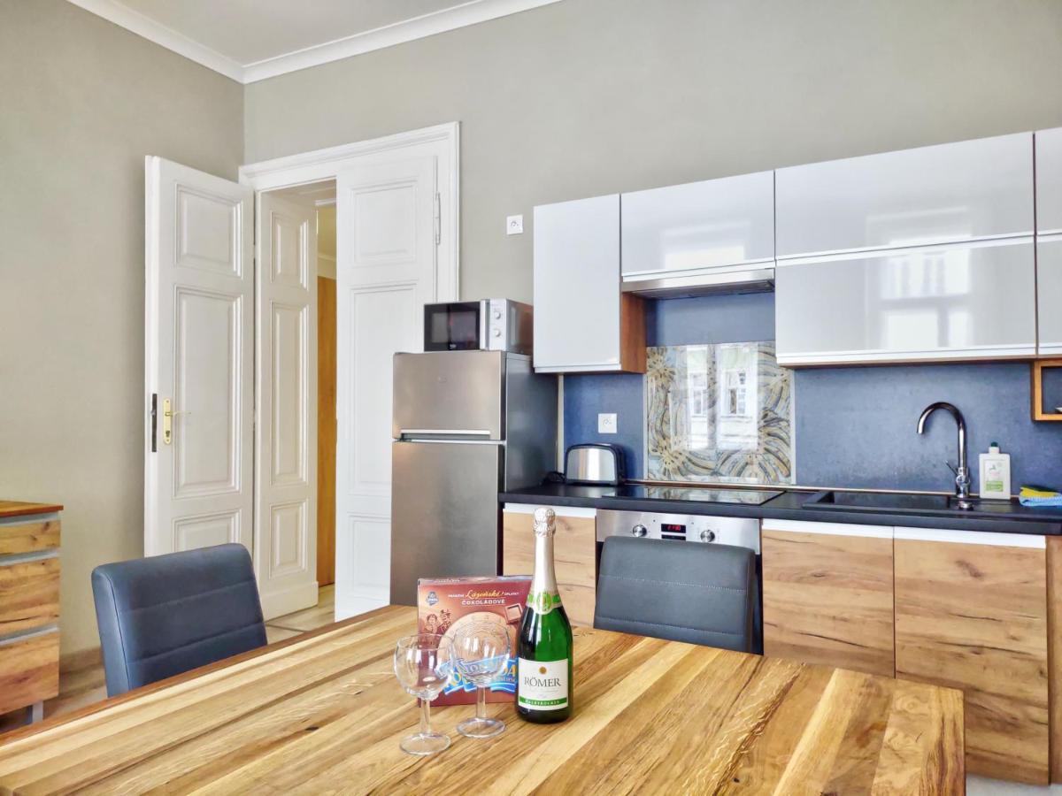 Karlsbad Family Apartment Exterior foto